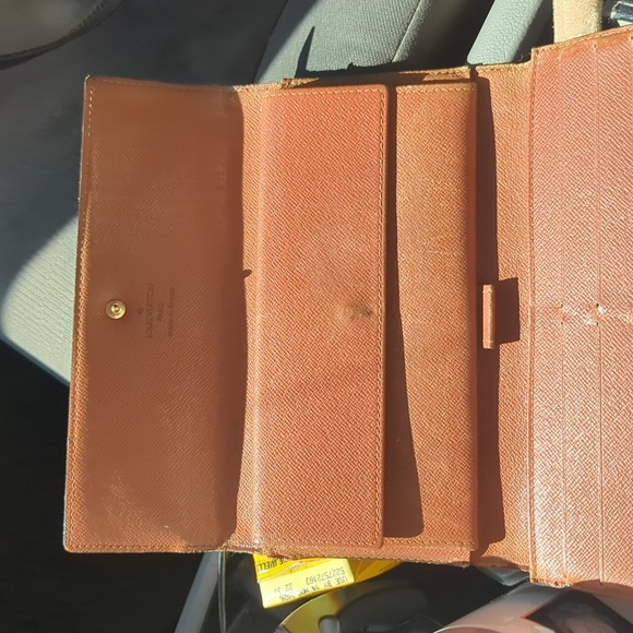 Louis Vuitton Brown and Tan Monogram Clutch Some Flaws On The Wallet. Please See - Picture 6 of 12